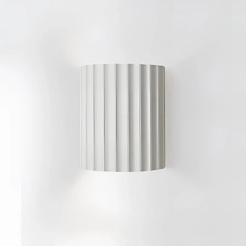 Moderne væglampe i minimalistisk design